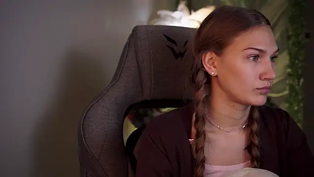 Sweet_Emilya webcam