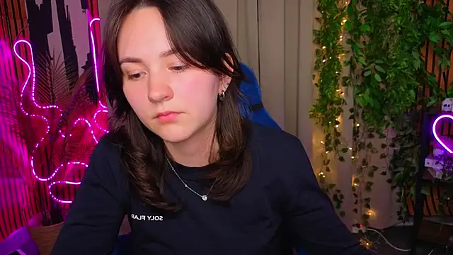 CrystalRyan webcam