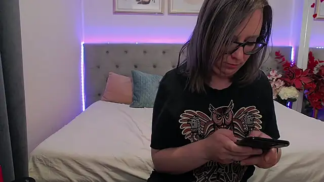 MaddyVelvet webcam