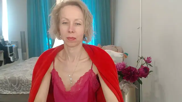 LuxuryNika webcam