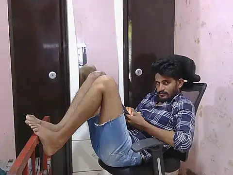 HotXKrish webcam