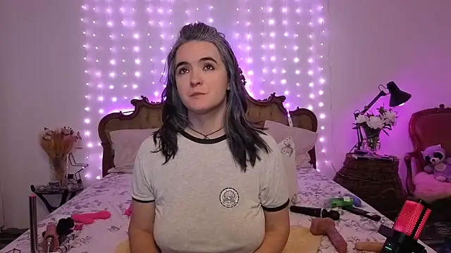 SilkenSin webcam