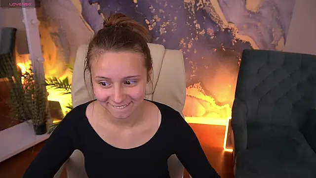 TinyNatalie webcam