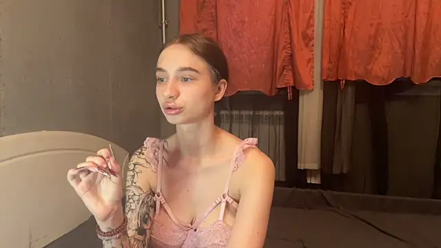 imChatty_Alice webcam