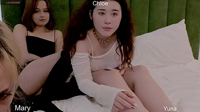 ChloeBlisss webcam
