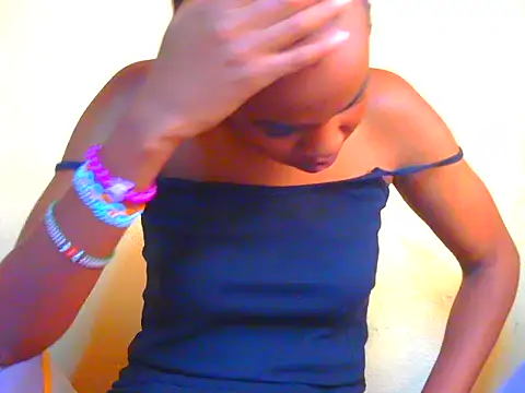 prettysuri22 webcam
