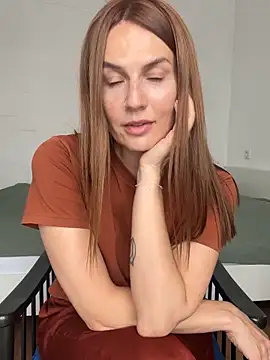 BritneyHall webcam