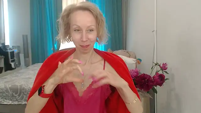 LuxuryNika webcam