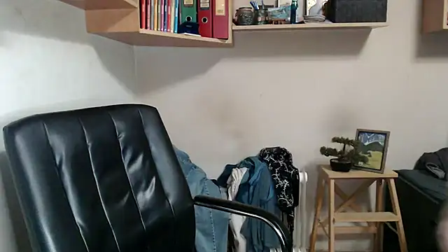 katemodel webcam