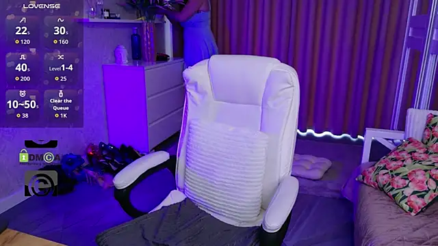 KellyKleine webcam