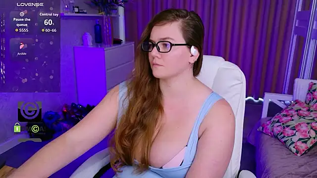 KellyKleine webcam