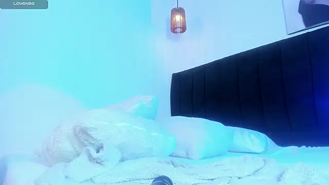 dolly_zoe webcam