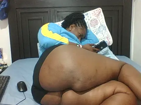 SexyTirries13 webcam