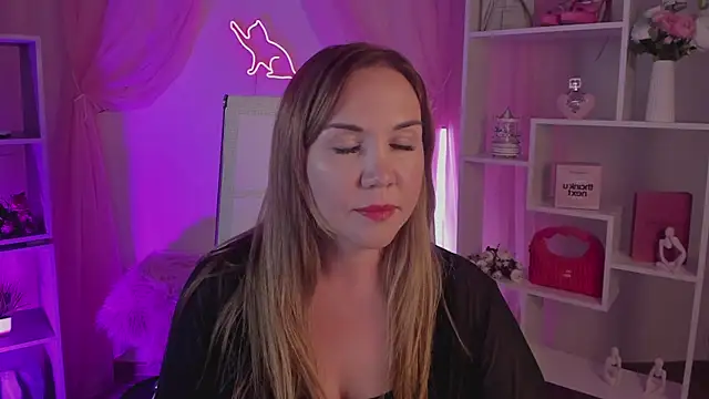 AylaTallow webcam