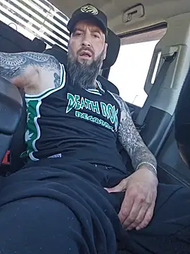 Beardedtattood webcam
