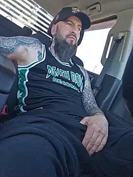Beardedtattood webcam
