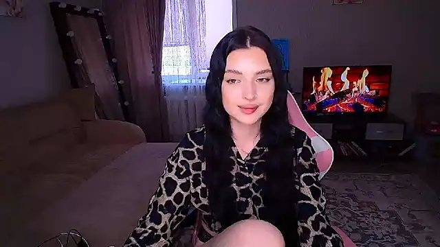 yoursLina webcam