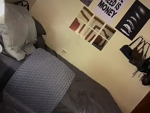 hotrerexxx webcam