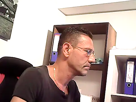 mastercharisma35 webcam