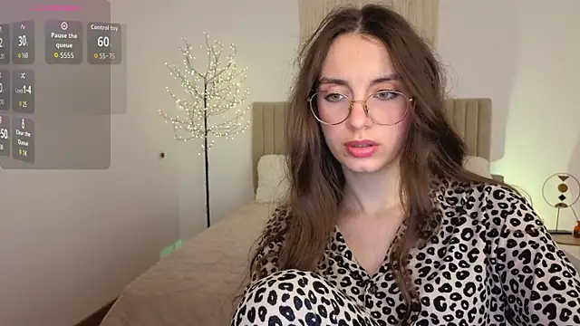 Real_cutie1 webcam