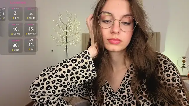 Real_cutie1 webcam
