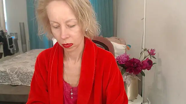LuxuryNika webcam