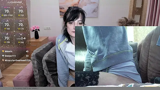 Dana_Haliti webcam