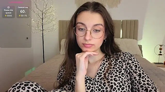 Real_cutie1 webcam