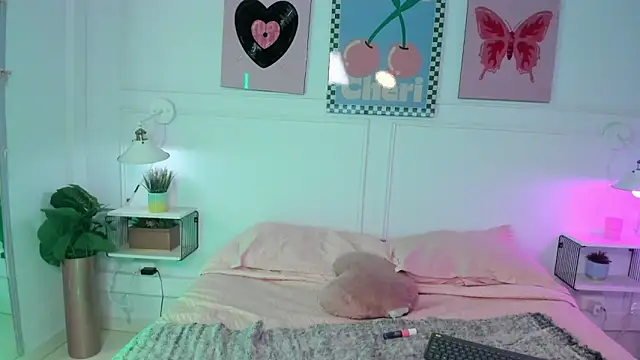 Zoe_Lynch_ webcam