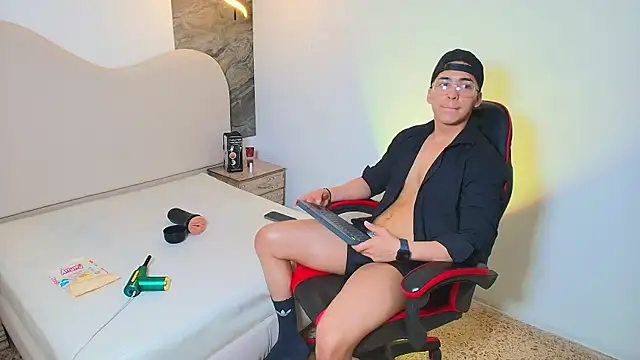 TONY_FOXX1 webcam