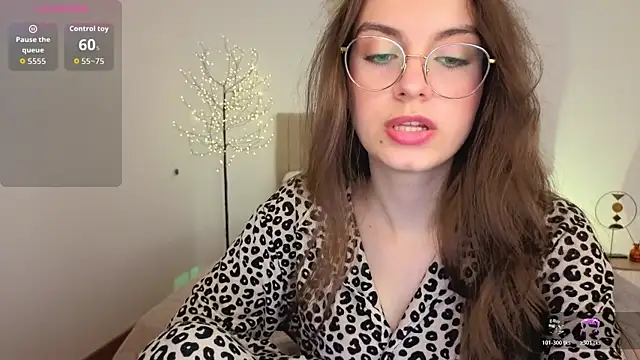 real_cutie1 - Real_cutie1's free webcam - UK Sex Cams