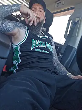 Beardedtattood live sex cam