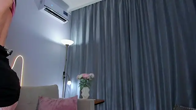Sophia_cutegirly webcam