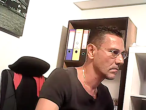 mastercharisma35 webcam