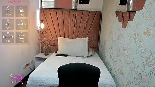Zoe__Taylor__ webcam