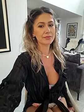 CelynaRoss webcam