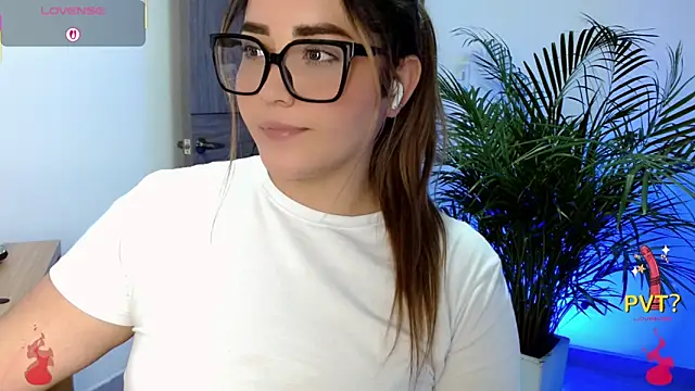 Lucia_star__ webcam