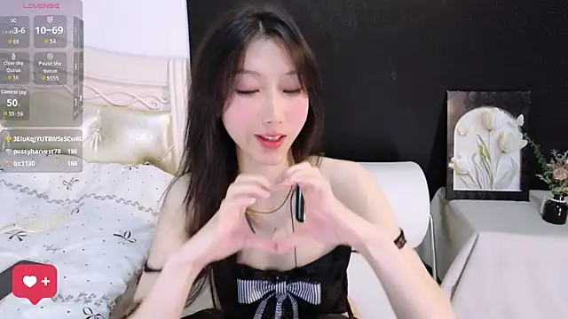 Queenbb88 webcam