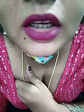 Ramya-hot-gueen webcam