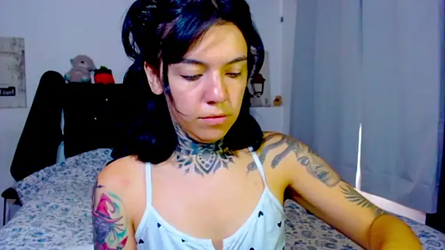 LannieGonzales webcam