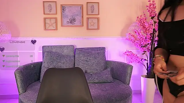 VioletJoness_ webcam