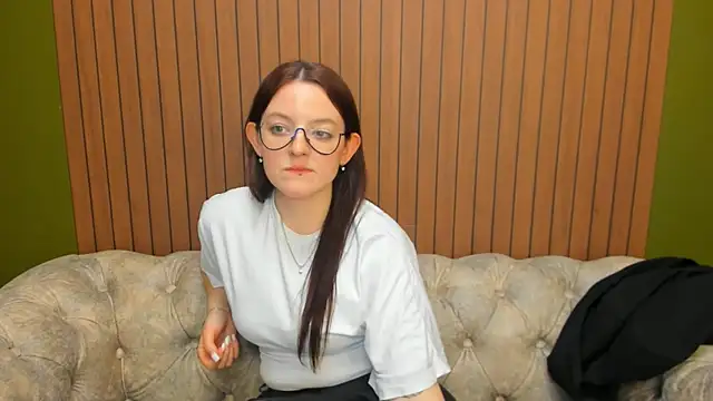 Ava_Nilson webcam