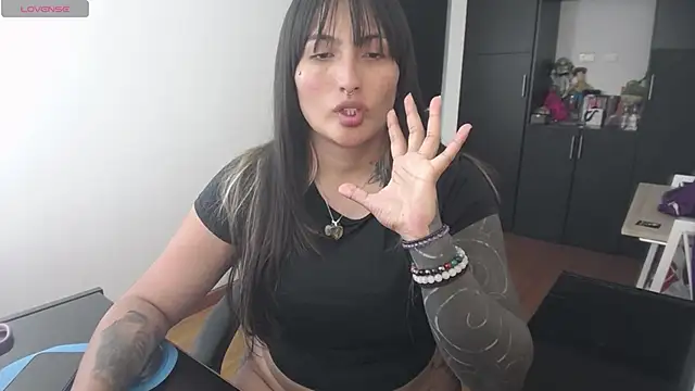 michell_fun23 webcam