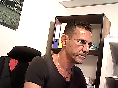 mastercharisma35 webcam