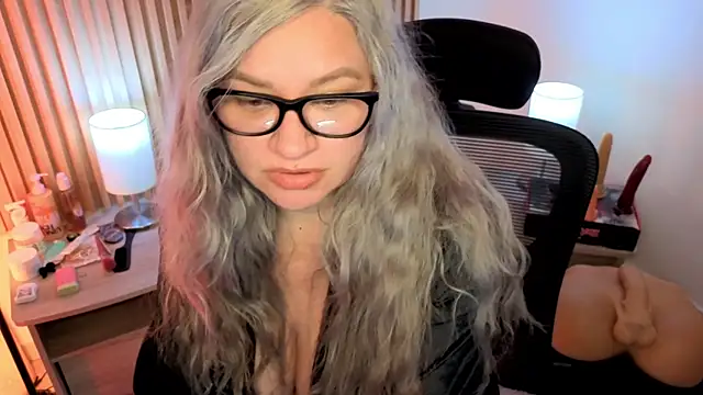 MarianL0ve webcam