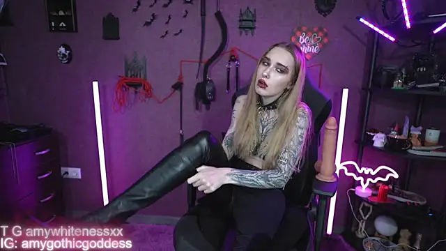 amywhitenessxx webcam