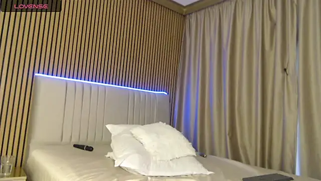 Halie_May webcam