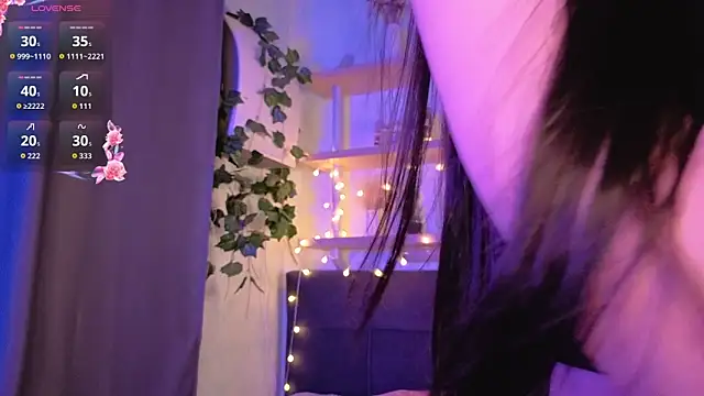 TristaRoht webcam