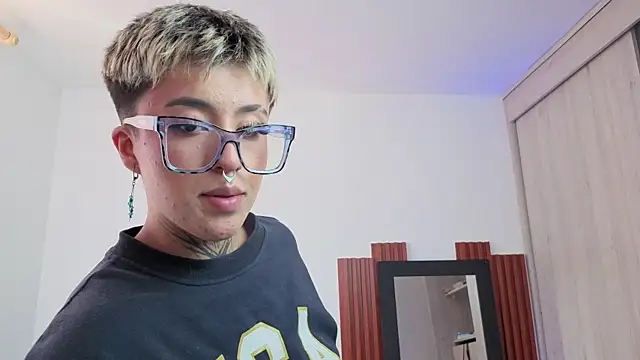 Rebeka-baker webcam