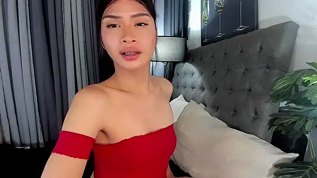 delightfulasianhugecock live cam